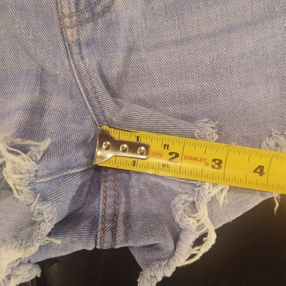 Pacsun Distressed Mid-Rise Denim Shorts - Picture 5 of 10